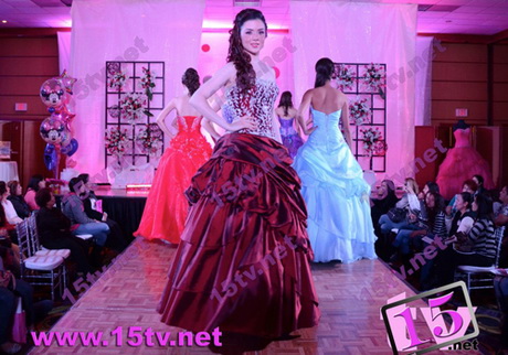 Pasarelas de vestidos de 15 años