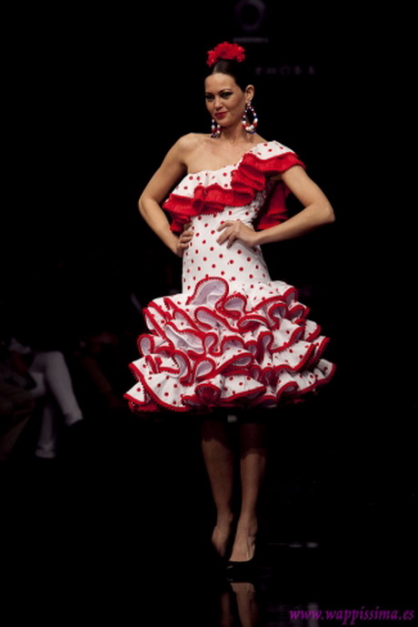 Trajes de flamenca cortos 2014