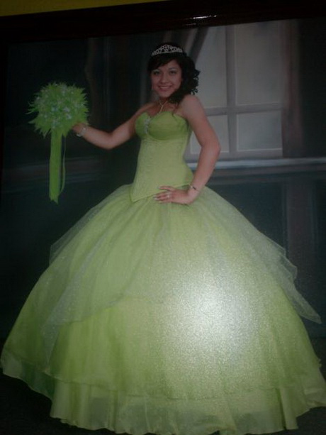 Vestidos de 15 años color verde manzana