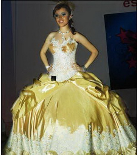 Vestidos de 15 años dorados