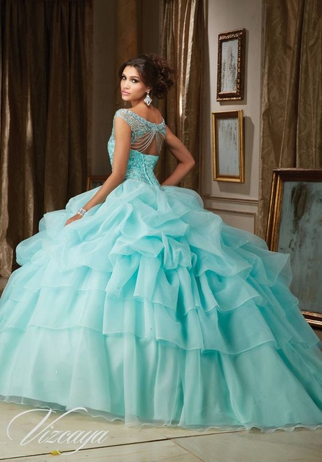 Colores de vestidos de xv años 2018