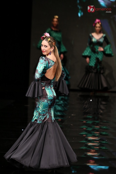 Trajes de rociera 2019