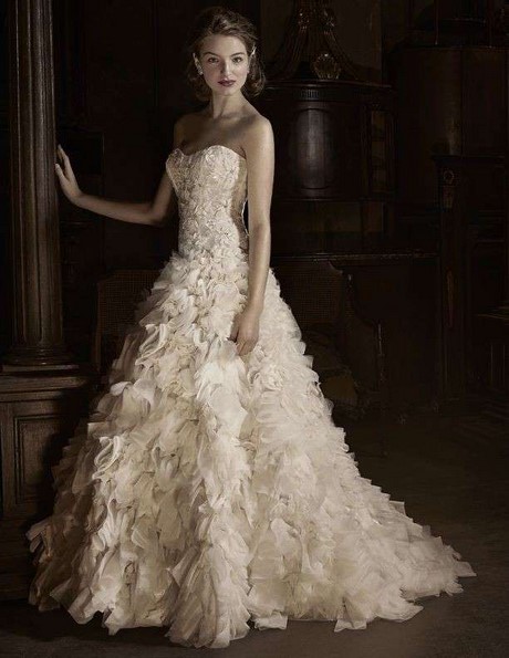 Vestido novia plumas