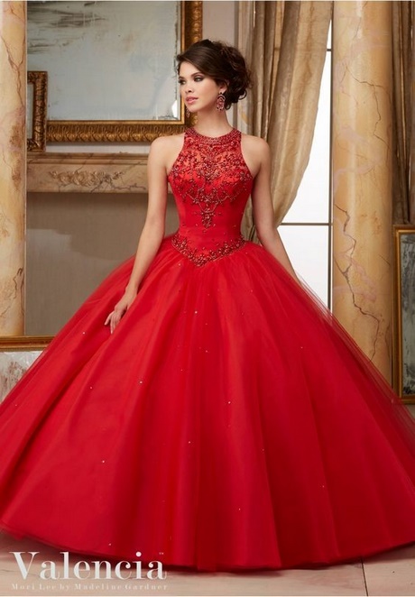 Fotos de vestidos de 15 años modernos 2018