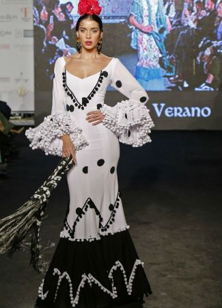 Desfile trajes de flamenca 2020