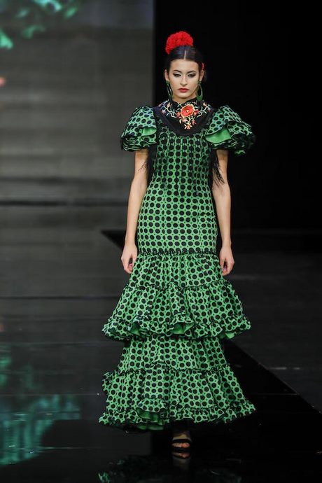 Trajes de flamenca pilar vera 2020