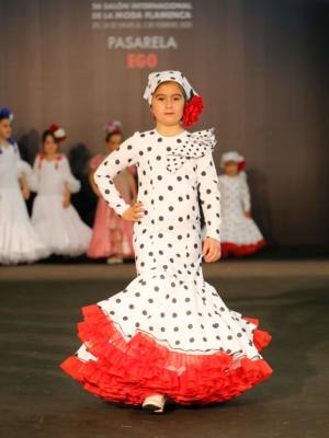 Ver trajes de flamenca 2020