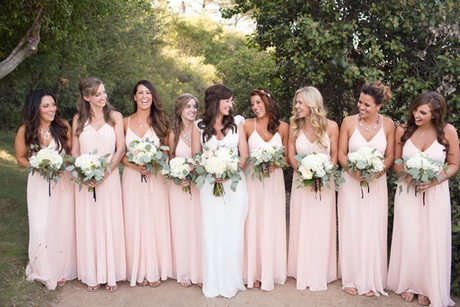 Vestidos de novia con damas de honor