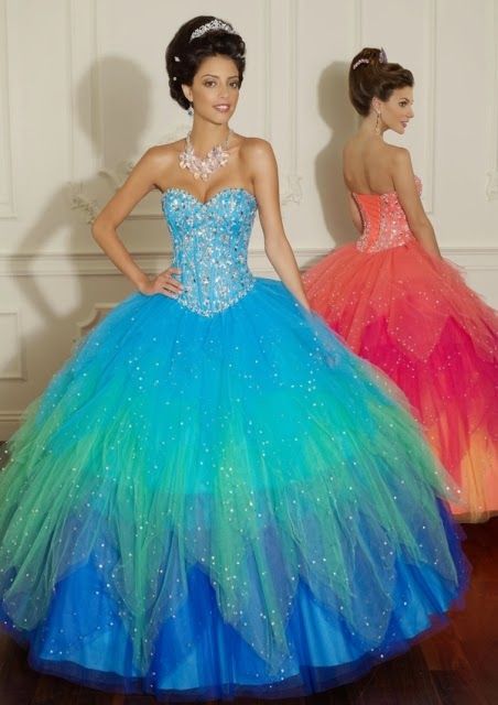 Trajes de 15