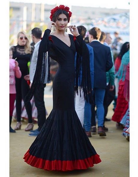 Traje de flamenca negro