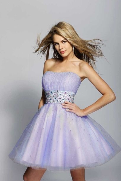 Imagenes de vestidos cortos para damas de 15 años