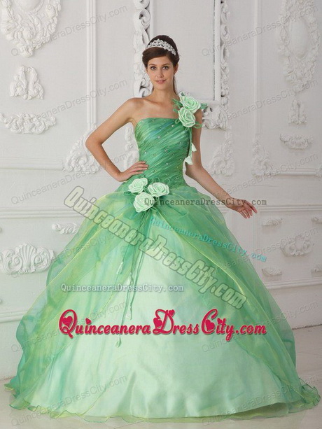 Quinceanera dresses with sleeves