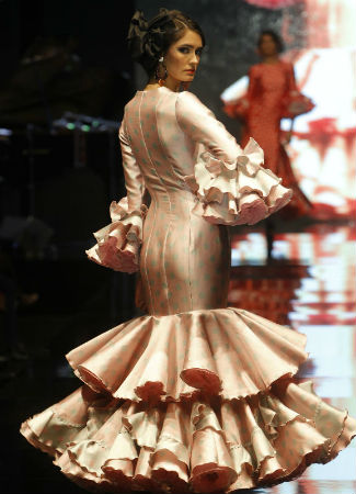 Vestidos de flamenca cortos 2017