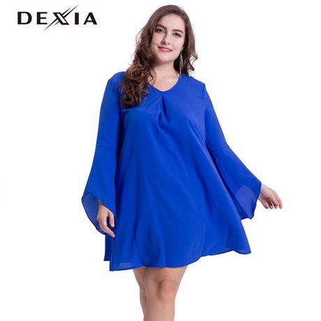 Mujer vestido azul