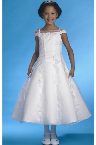 Modelos de vestidos de primera comunion niña