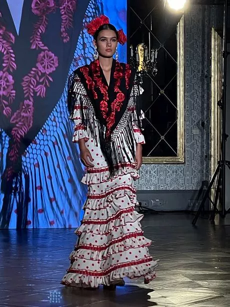 Moda flamenca 2024 tendencias