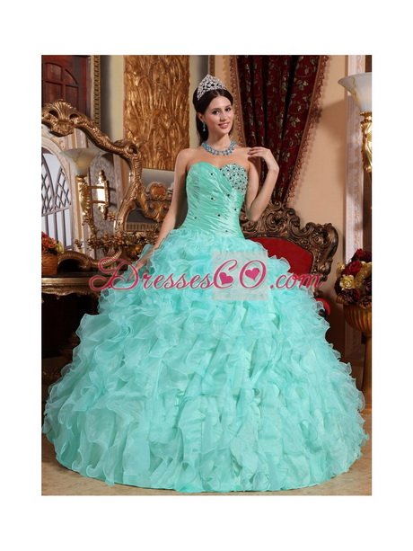 15 quinceañeras