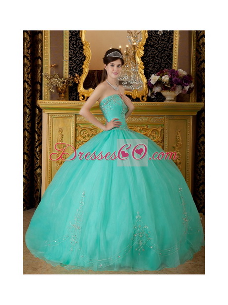 15 quinceañeras