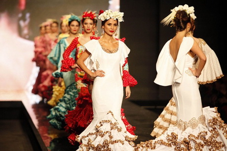 Colores de moda en trajes de flamenca 2014