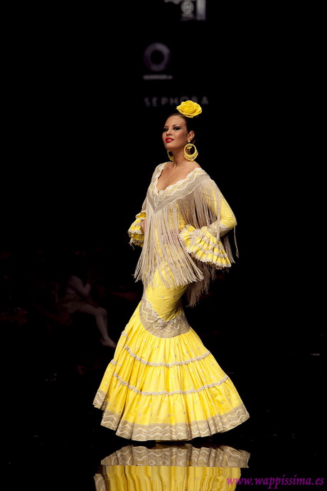 Colores de moda en trajes de flamenca 2014