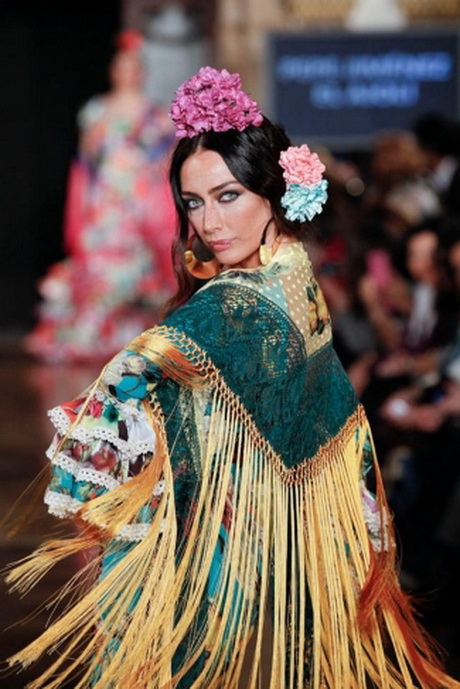 El ajoli trajes de flamenca