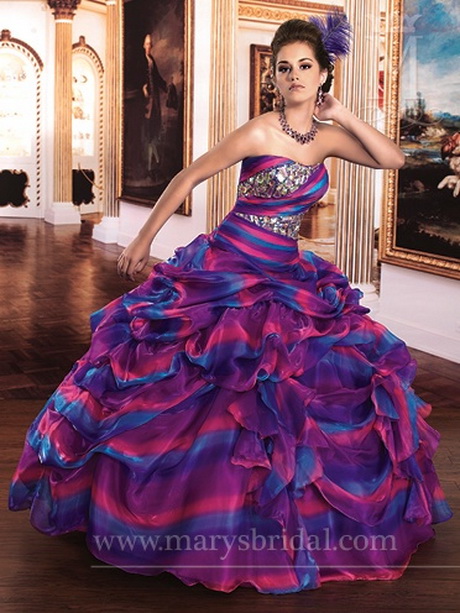 Imagenes de vestidos de 15 años de colores