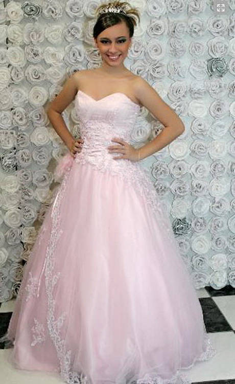 Modelo de vestido de 15 años