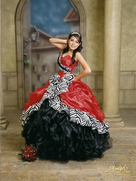 Vestidos de 15 años rojo con negro