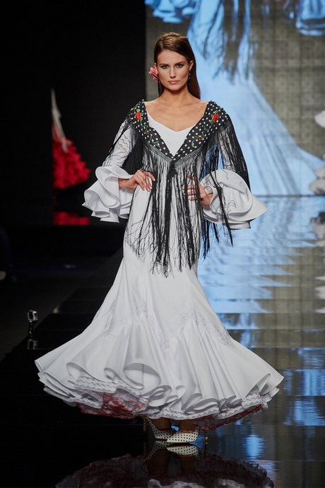 Traje flamenca blanco