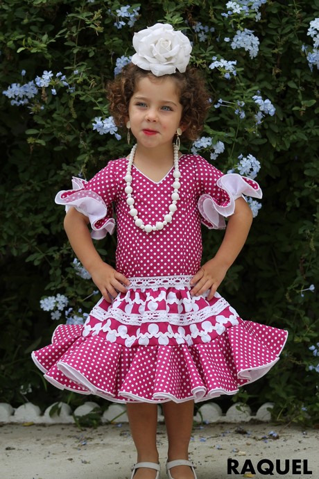 Trajes de sevillanas para niñas