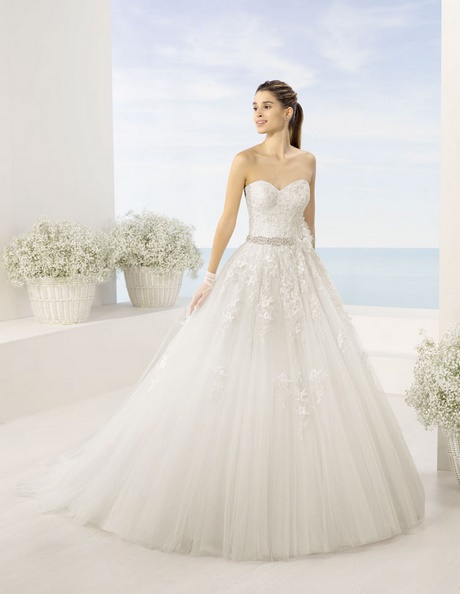 Vestidos de novia corte princesa 2018