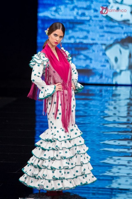 Trajes de flamenca lina 2018