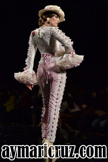 Trajes de flamenca de pantalon 2021