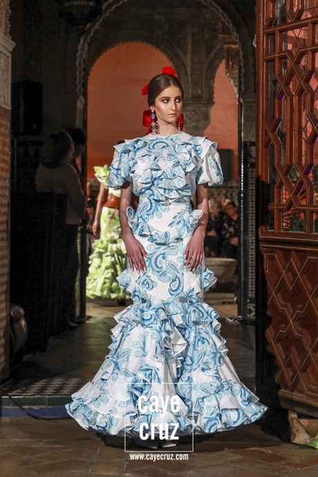 Trajes de flamenca lina 2021