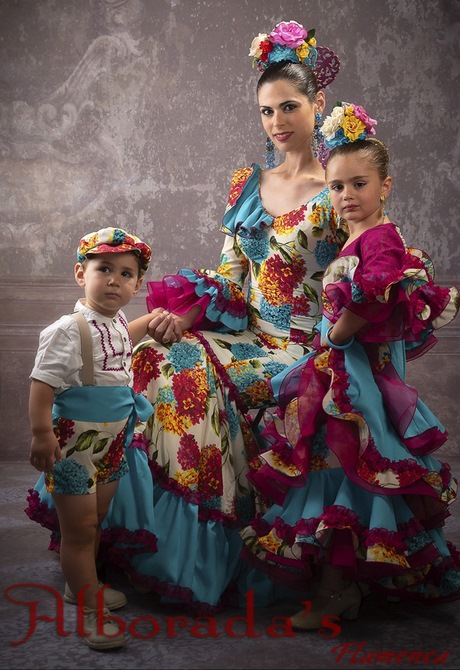 Trajes gitana niña 2021