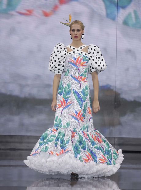 Colores de moda en trajes de flamenca 2023