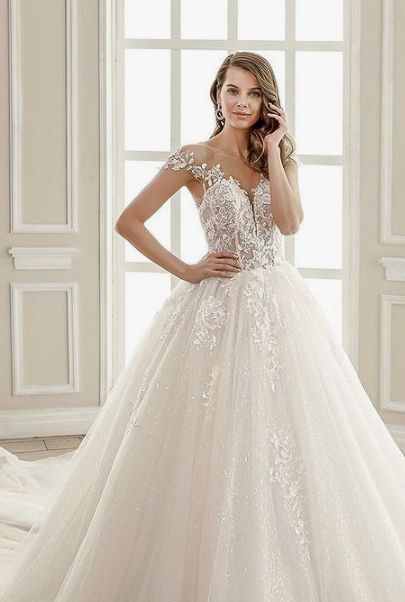 Diseños vestidos de novia 2022