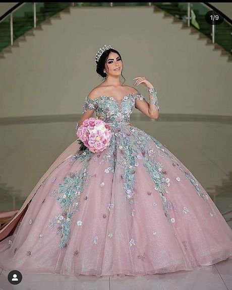 Imagenes de vestidos de 15 años del 2022