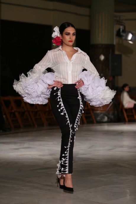 Trajes de flamenca de pantalon 2019
