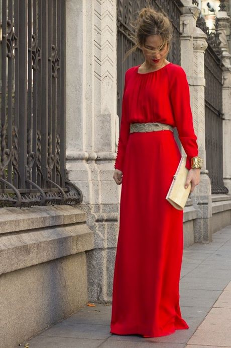 Traje rojo largo