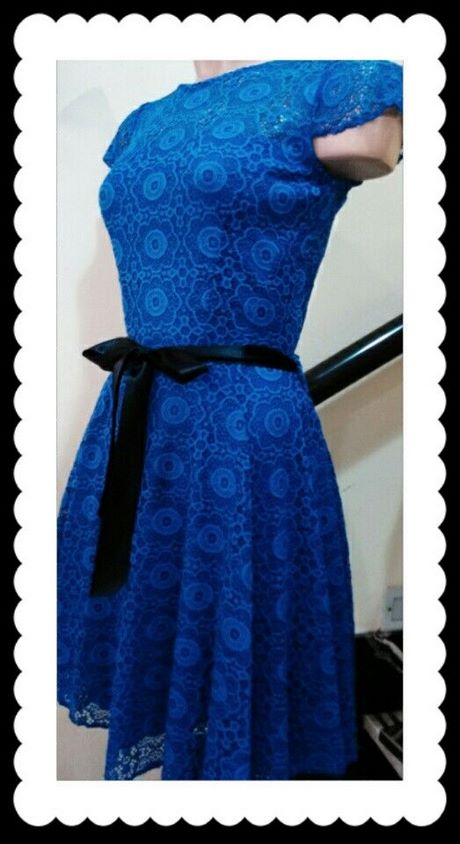Vestido blonda azul