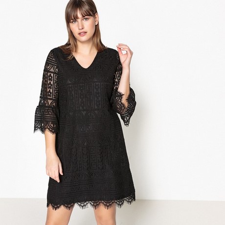 Vestido corto negro con mangas