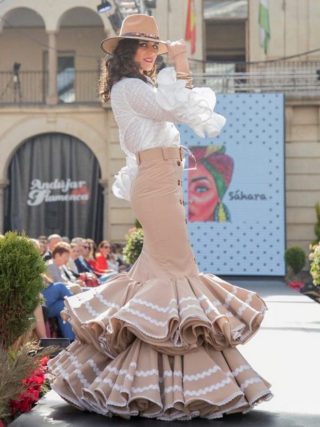 Faldas cortas de flamenca para niña