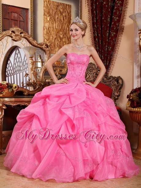 Quinceañera dress city