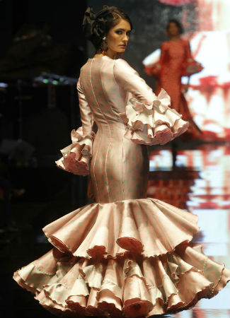 Modelos de trajes de flamenca 2017