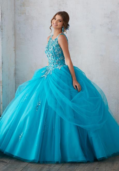 Imagenes de vestidos de 15 años estilo princesa color azul