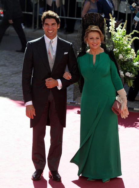 Vestidos madrina con mantilla