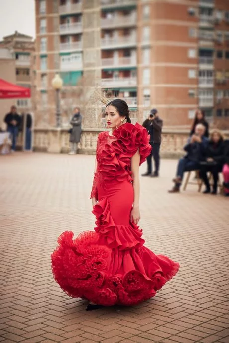 Trajes de flamencas 2024
